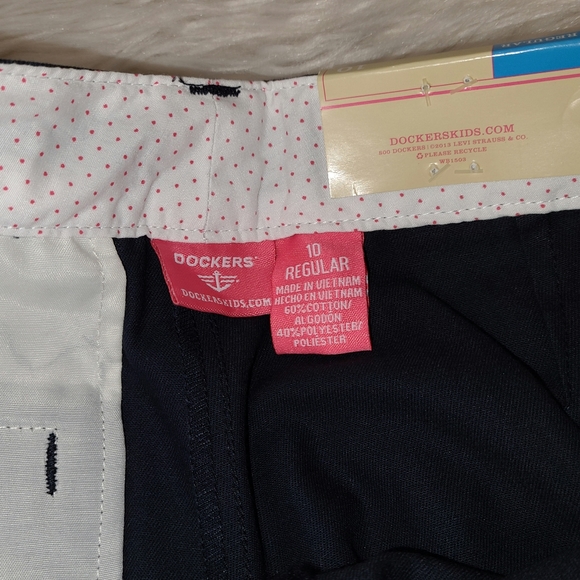 Dockers Navy Uniform Shorts NWT 10 - Picture 4 of 4